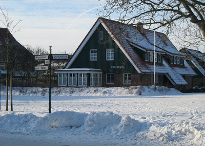 Angerhuus Außenansicht im Winter